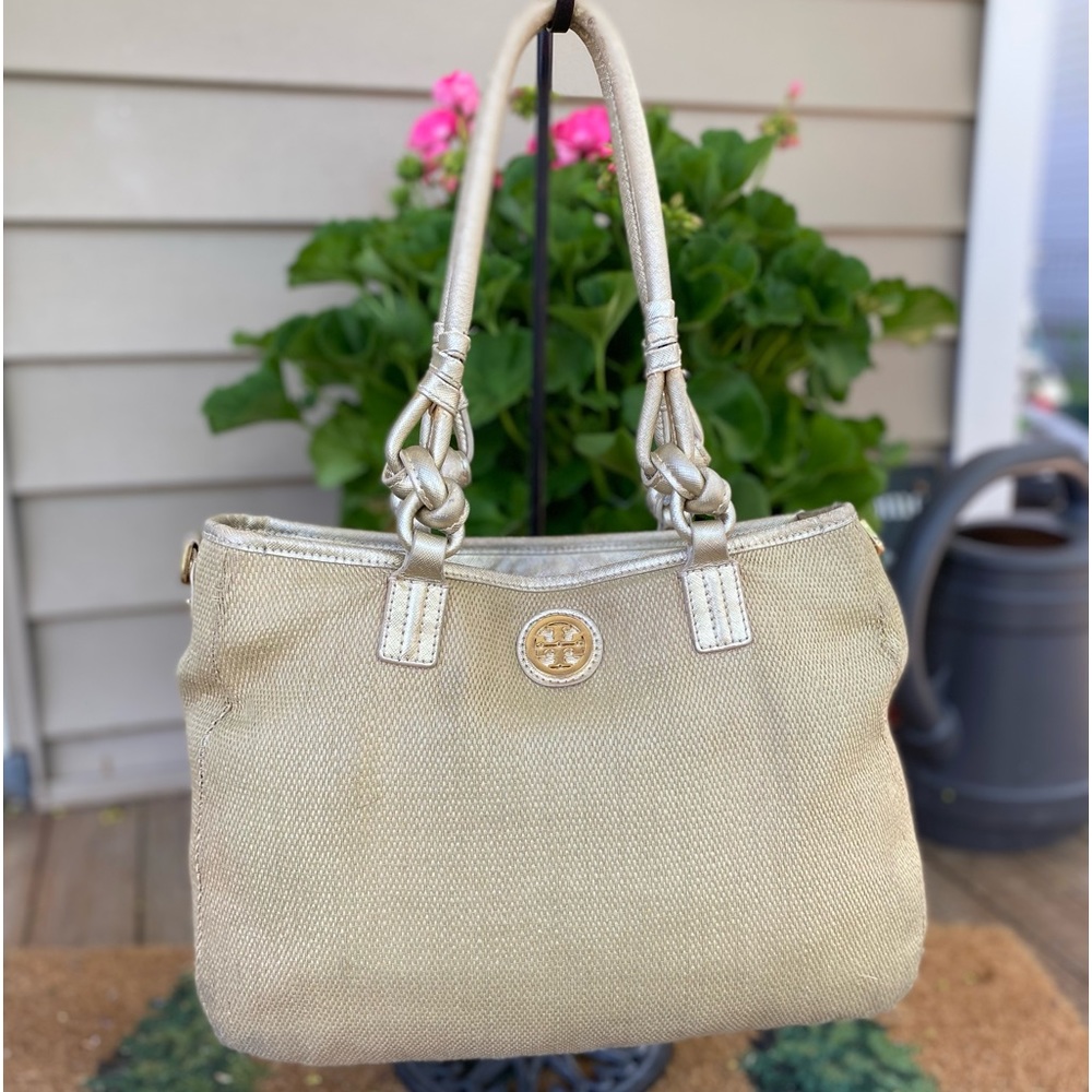 Tory Burch Slouchy woven straw shoulder bag - Picture 3 of 10